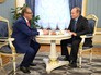 Президент России Владимир Путин и художественный руководитель Московского государственного театра эстрады Геннадий Хазанов Президент России Владимир Путин и художественный руководитель Московского государственного театра эстрады Геннадий Хазанов