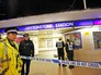 Полиция у входа в метро Лондона Полиция у входа в метро Лондона