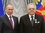 Президент России Владимир Путин и певец и композитор Юрий Антонов Президент России Владимир Путин и певец и композитор Юрий Антонов
