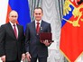 Президент России Владимир Путин и космонавт-испытатель Сергей Рязанский Президент России Владимир Путин и космонавт-испытатель Сергей Рязанский