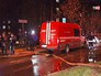 Пожарные машины на месте возгорания Пожарные машины на месте возгорания