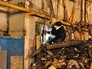 Сотрудники МЧС России на месте взрыва бытового газа в многоэтажном доме в Волгограде Сотрудники МЧС России на месте взрыва бытового газа в многоэтажном доме в Волгограде