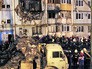 Сотрудники МЧС России на месте взрыва бытового газа в многоэтажном доме в Волгограде Сотрудники МЧС России на месте взрыва бытового газа в многоэтажном доме в Волгограде