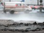 На месте прорыва трубы горячего водоснабжения На месте прорыва трубы горячего водоснабжения