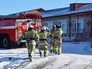 Пожарные МЧС на месте возгорания Пожарные МЧС на месте возгорания