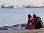 Жители Турции на берегу Басфора Жители Турции на берегу Басфора