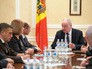 Президент Молдавии Николае Тимофти проводит совещание Президент Молдавии Николае Тимофти проводит совещание