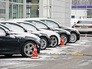 Машины в автосалоне Машины в автосалоне
