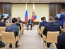 Президент России Владимир Путин во время встречи в резиденции Ново-Огарево с активом Общероссийского общественного движения "Общероссийский народный фронт" Президент России Владимир Путин во время встречи в резиденции Ново-Огарево с активом Общероссийского общественного движения "Общероссийский народный фронт"