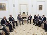 Президент России Владимир Путин и эмир государства Катар шейх Тамим бен Хамад Аль Тани во время встречи в Кремле Президент России Владимир Путин и эмир государства Катар шейх Тамим бен Хамад Аль Тани во время встречи в Кремле