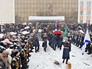 Жители Липецка во время церемонии прощания с героем России подполковником Воздушно-космических сил России Олегом Пешковым, погибшем в Сирии Жители Липецка во время церемонии прощания с героем России подполковником Воздушно-космических сил России Олегом Пешковым, погибшем в Сирии