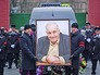Церемония похорон кинорежиссера Эльдара Рязанова на Новодевичьем кладбище в Москве Церемония похорон кинорежиссера Эльдара Рязанова на Новодевичьем кладбище в Москве