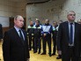 Президент России Владимир Путин и глава Республики Крым Сергей Аксенов во время запуска первой очереди энергомоста в Крым в ходе посещения компании "Крымэнерго" в Симферополе Президент России Владимир Путин и глава Республики Крым Сергей Аксенов во время запуска первой очереди энергомоста в Крым в ходе посещения компании "Крымэнерго" в Симферополе