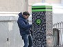 Мужчина у паркомата Мужчина у паркомата