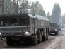 Выдвижение на позиции высокоточного ракетного комплекса "Искандер" во время учений Выдвижение на позиции высокоточного ракетного комплекса "Искандер" во время учений