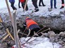 Коммунальщики устраняют аварию на тепотрассе Коммунальщики устраняют аварию на тепотрассе