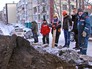 Коммунальщики устраняют аварию на тепотрассе Коммунальщики устраняют аварию на тепотрассе