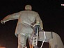 Снос памятника революционеру Петровскому в Днепропетровске Снос памятника революционеру Петровскому в Днепропетровске