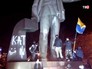Снос памятника революционеру Петровскому в Днепропетровске Снос памятника революционеру Петровскому в Днепропетровске