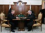 Президент России Владимир Путин и руководитель фракции партии "Справедливая Россия" Сергей Миронов во время встречи Президент России Владимир Путин и руководитель фракции партии "Справедливая Россия" Сергей Миронов во время встречи