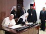 Патриарх Московский и всея Руси Кирилл и папа Римский Франциск во время встречи Патриарх Московский и всея Руси Кирилл и папа Римский Франциск во время встречи