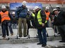 Болельщики тестируют на прочность новые кресла на стадионе "Динамо" Болельщики тестируют на прочность новые кресла на стадионе "Динамо"