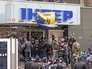Бойцы батальона "Азов" около здания телеканала "Интер" Бойцы батальона "Азов" около здания телеканала "Интер"