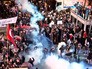 Разгон сторонников турецкой газеты Zaman Разгон сторонников турецкой газеты Zaman