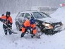 Работа спасателей МЧС во время снегопада Работа спасателей МЧС во время снегопада