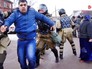 Спецназ полиции задерживает цыган Спецназ полиции задерживает цыган