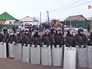 Спецназ полиции держит оцепление Спецназ полиции держит оцепление