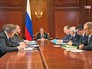 Дмитрий Медведев на заседании кабинета министров Дмитрий Медведев на заседании кабинета министров