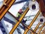 Работники Гормоста моют Андреевский мост Работники Гормоста моют Андреевский мост