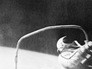 Летчик-космонавт СССР Алексей Архипович Леонов выходит в открытый космос из корабля "Восход-2" Летчик-космонавт СССР Алексей Архипович Леонов выходит в открытый космос из корабля "Восход-2"