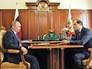 Президент России Владимир Путин и министр промышленности и торговли Денис Мантуров Президент России Владимир Путин и министр промышленности и торговли Денис Мантуров