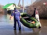 Спасатели МЧС в зоне паводка Спасатели МЧС в зоне паводка