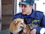 Сотрудники МЧС эвакуируют животных зоопарка из зоны паводков Сотрудники МЧС эвакуируют животных зоопарка из зоны паводков
