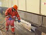 Коммунальщики моют тоннель Коммунальщики моют тоннель