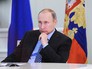 Президент России Владимир Путин во время телемоста с представителями регионов Президент России Владимир Путин во время телемоста с представителями регионов