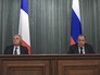 Министр иностранных дел РФ Сергей Лавров и министр иностранных дел Жан-Марк Эйро на пресс-конференции Министр иностранных дел РФ Сергей Лавров и министр иностранных дел Жан-Марк Эйро на пресс-конференции