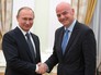 Президент России Владимир Путин и президент ФИФА Джанни Инфантино во время встречи в Кремле Президент России Владимир Путин и президент ФИФА Джанни Инфантино во время встречи в Кремле