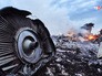 Место крушения малайзийского Boeing 777 на Украине Место крушения малайзийского Boeing 777 на Украине