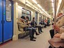 Пассажиры в метро Пассажиры в метро