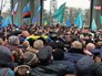 Митинг у здания Верховного совета Крыма в Симферополе Митинг у здания Верховного совета Крыма в Симферополе