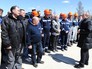 Президент России Владимир Путин общается с персоналом космодрома "Восточный" Президент России Владимир Путин общается с персоналом космодрома "Восточный"