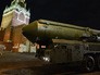 Подвижной грунтовый ракетный комплекс (ПГРК) "ЯРС" на репетиции военного парада Подвижной грунтовый ракетный комплекс (ПГРК) "ЯРС" на репетиции военного парада