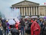 Участники митинга во Франции Участники митинга во Франции