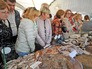 Торговля рыбой на фестивале "Рыбная неделя" в Москве Торговля рыбой на фестивале "Рыбная неделя" в Москве