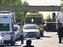 Сотрудники полиции у Хованского кладбища в Москве, где произошла массовая драка со стрельбой Сотрудники полиции у Хованского кладбища в Москве, где произошла массовая драка со стрельбой
