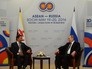 Президент России Владимир Путин и султан Государства Бруней-Даруссалам Хаджи Хассанал Болкиах Президент России Владимир Путин и султан Государства Бруней-Даруссалам Хаджи Хассанал Болкиах